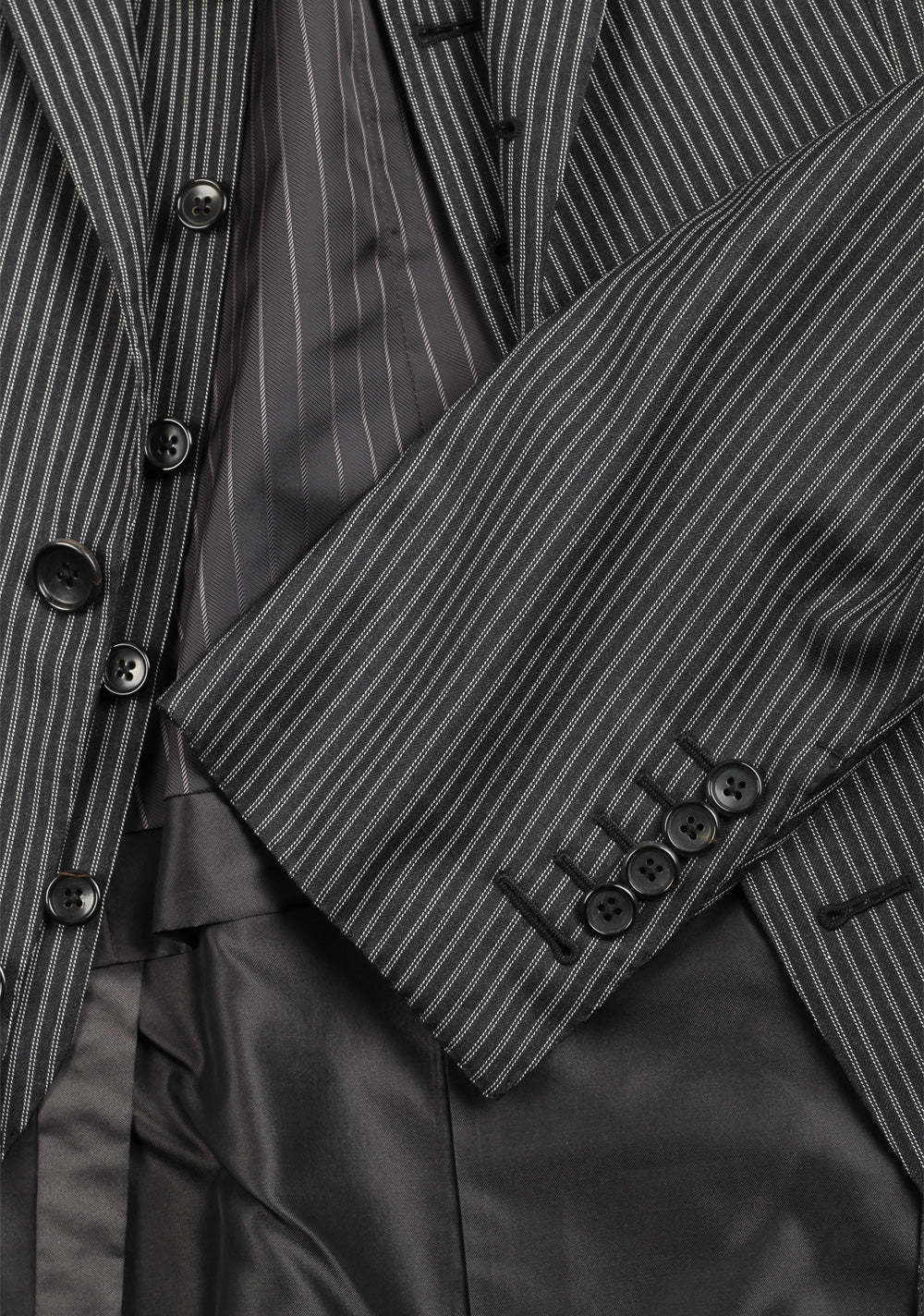 TOM FORD Regency Striped Gray 3 Piece Suit Size 48 / 38R U.S. Wool Fit B
