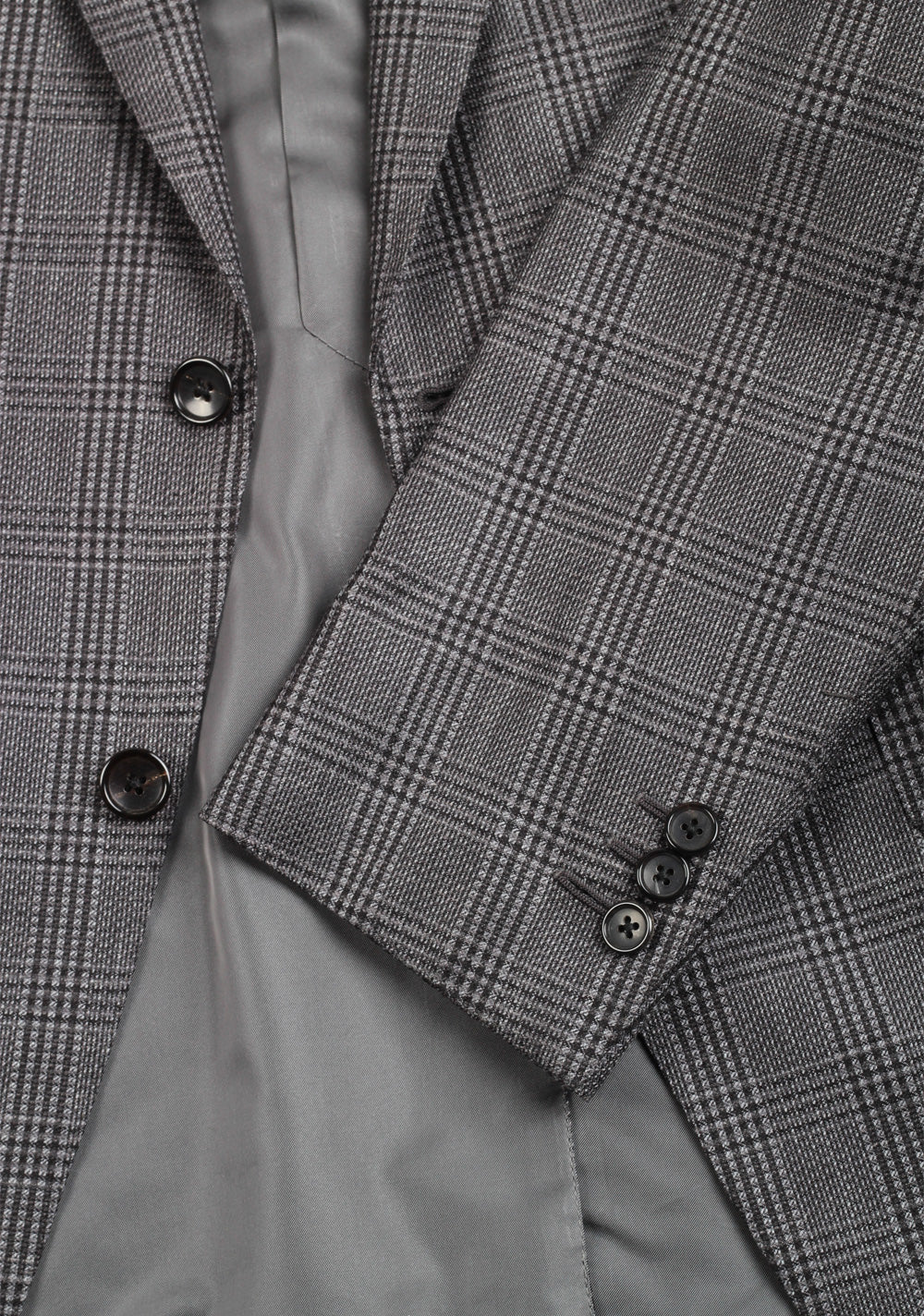 TOM FORD Shelton Checked Gray Suit Size 48 / 38R U.S.