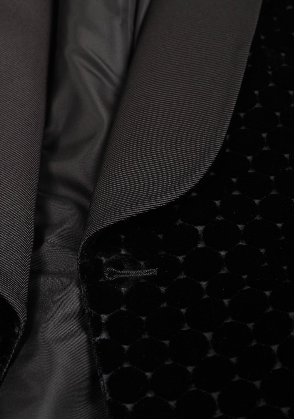 TOM FORD Buckley Black Tuxedo Dinner Jacket 48 / 38R U.S.
