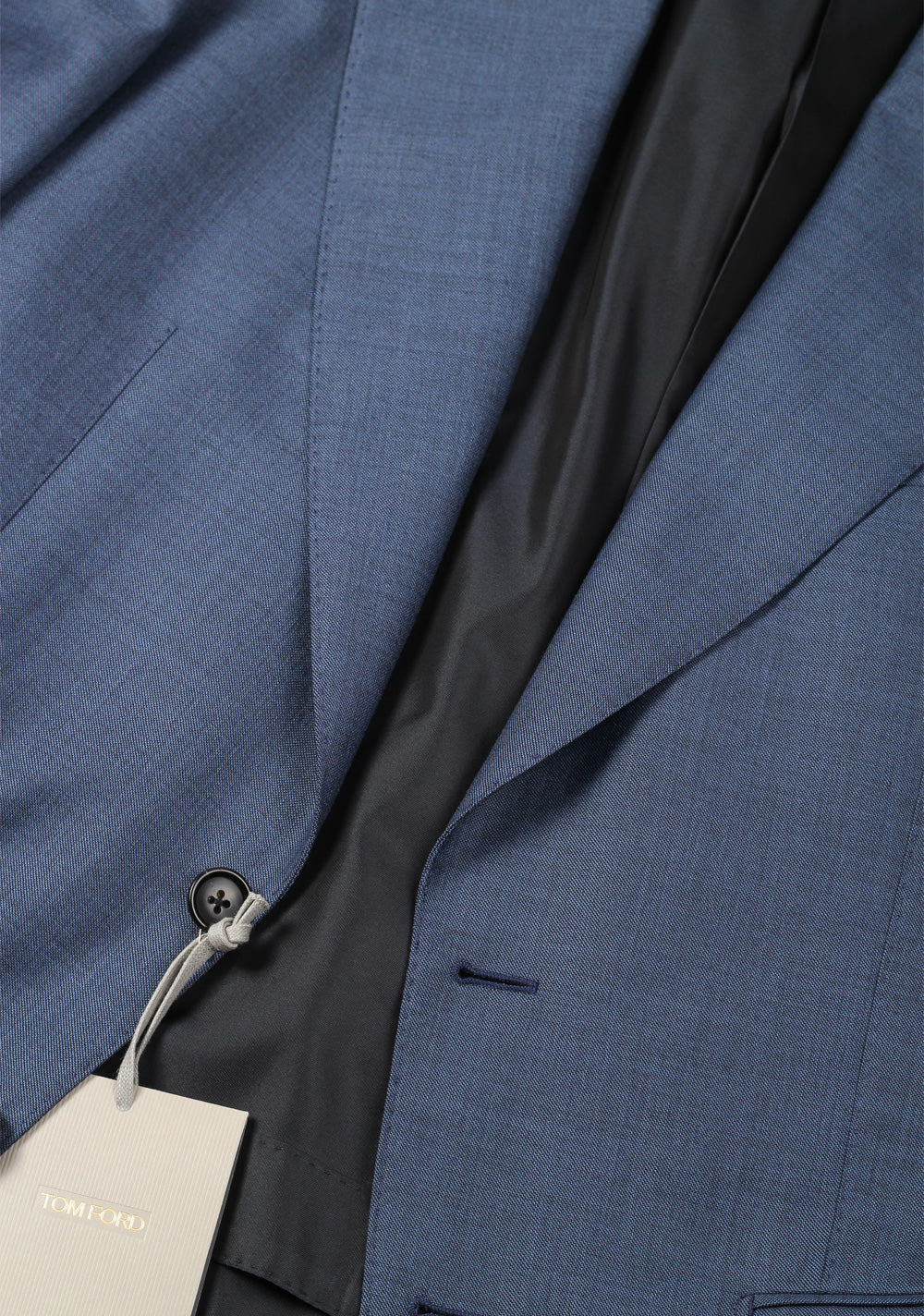 TOM FORD Shelton Solid Blue Sharkskin Suit Size 48 / 38R U.S. In Wool
