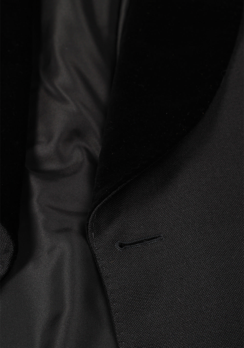TOM FORD Shelton Shawl Collar Black Tuxedo Suit Smoking Size 48 / 38R U.S.