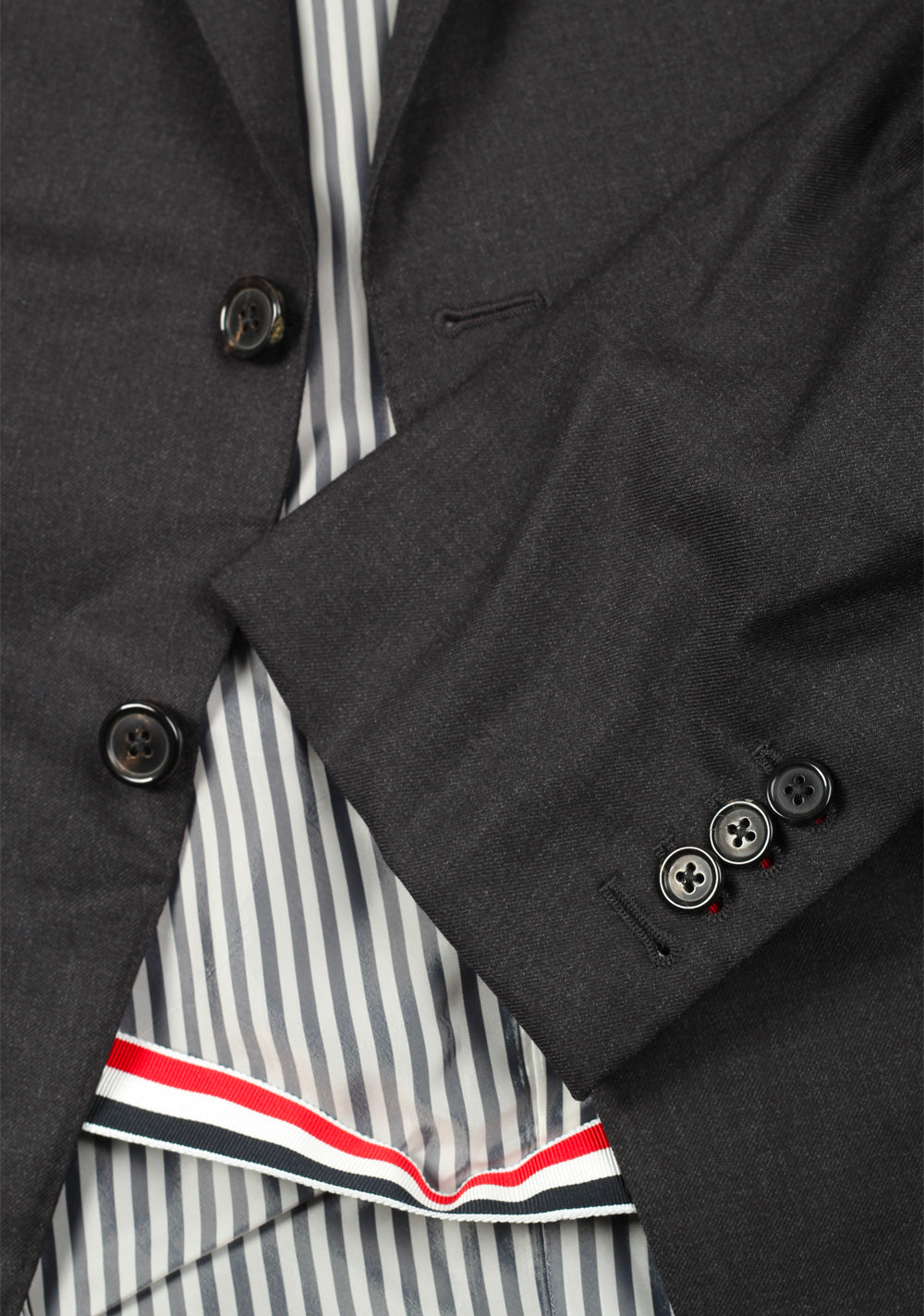 Thom Browne NEW YORK Classic Gray Suit Size 48 / 38R U.S.