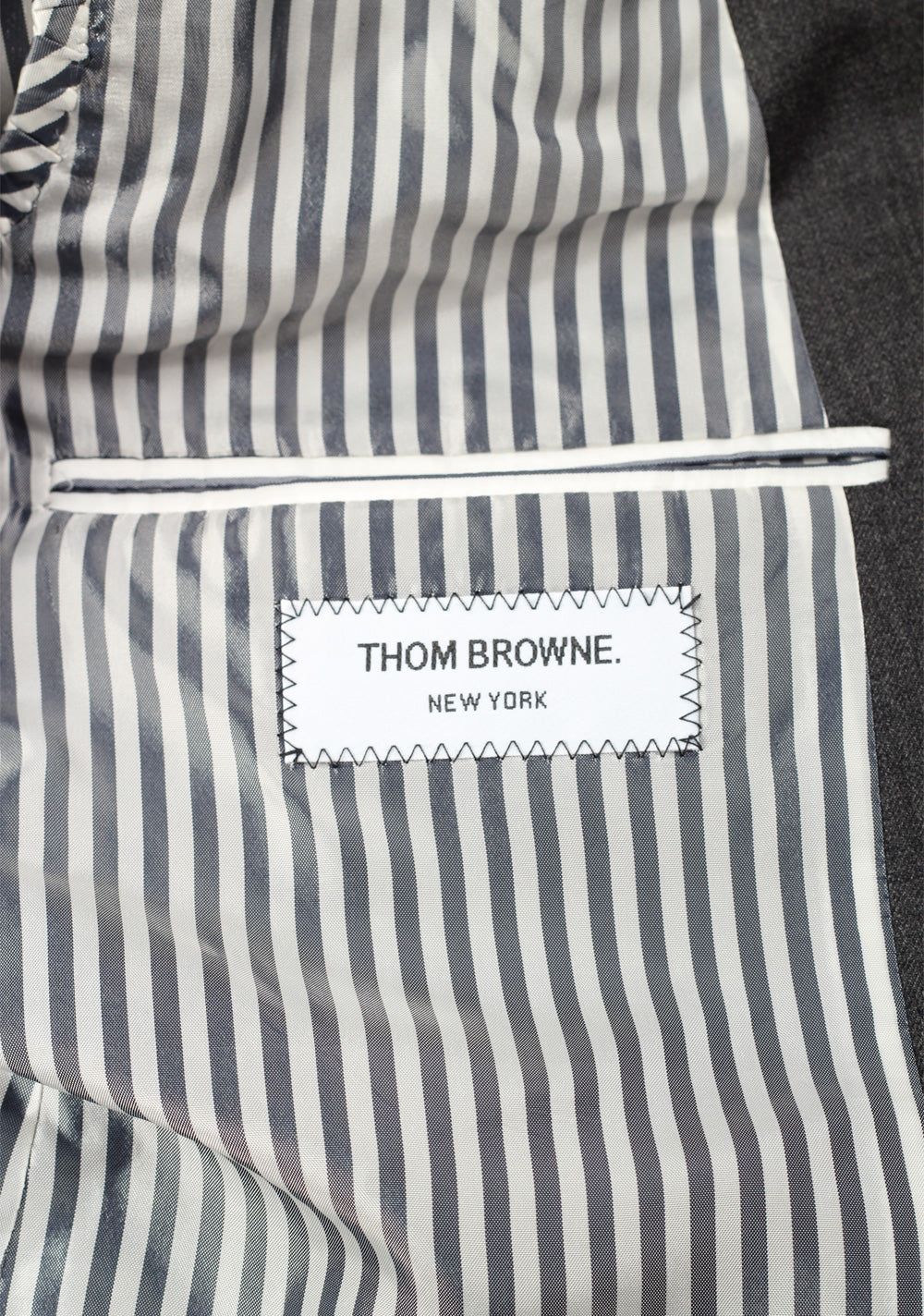 Thom Browne NEW YORK Classic Gray Suit Size 48 / 38R U.S.