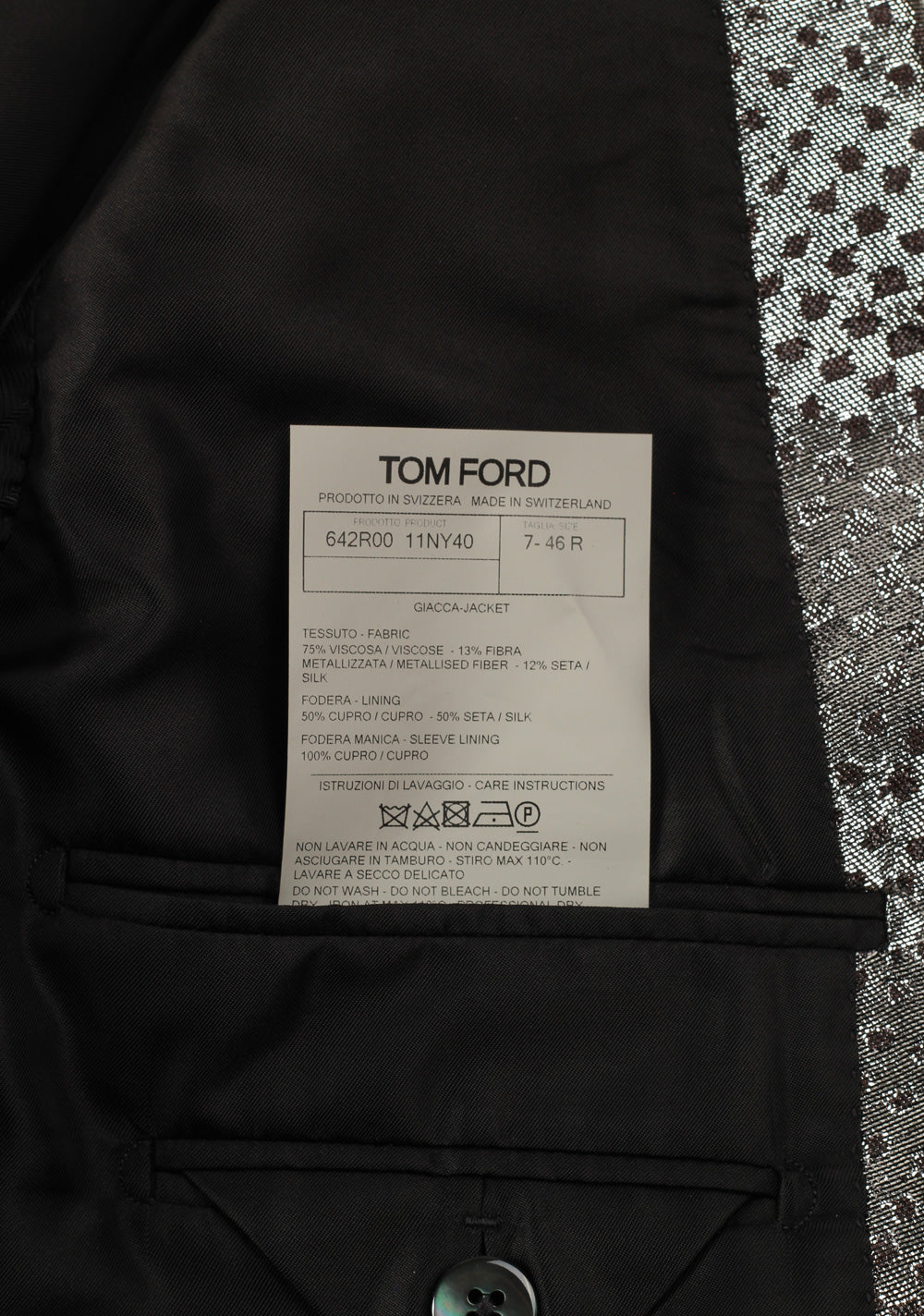 TOM FORD Atticus Silver Tuxedo Dinner Jacket Size 46 / 36R U.S.