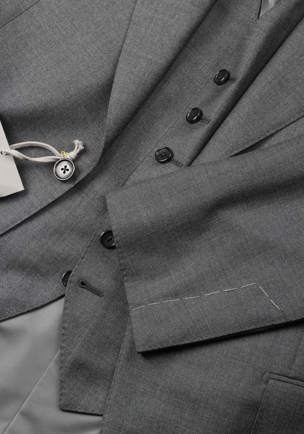 TOM FORD Windsor Gray 3 Piece Suit Size 58L / 48L U.S. Wool Fit A