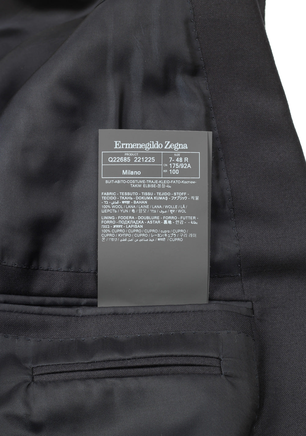 ZEGNA Milano Black Trofeo Suit Size 48 / 38R U.S.