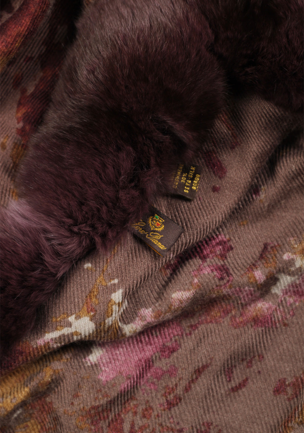 Loro Piana Brown Burgundy Chinchilla Cashmere Fur Trimmed Scarf Stole
