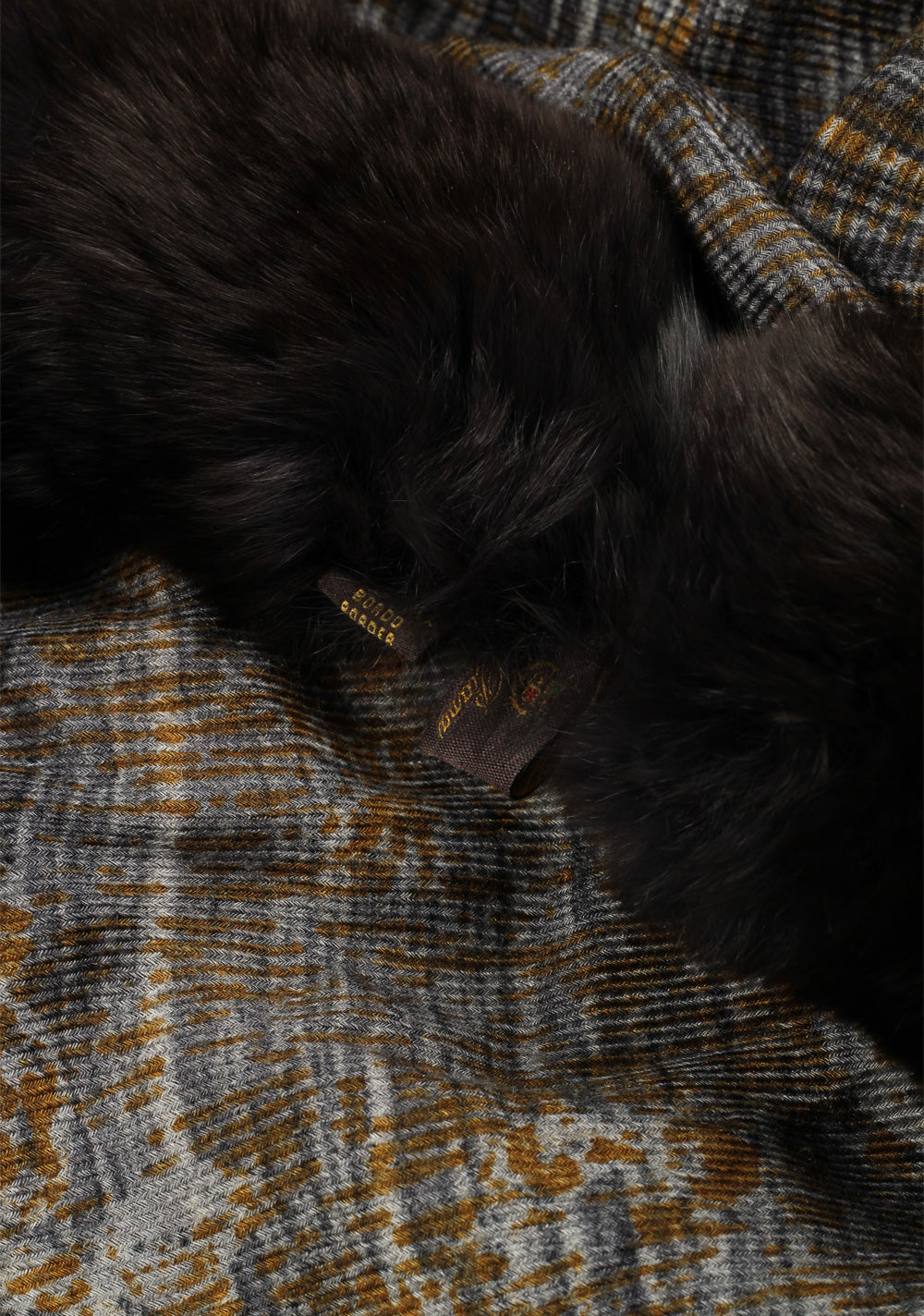 Loro Piana Brown Gray Chinchilla Cashmere Fur Trimmed Scarf Stole