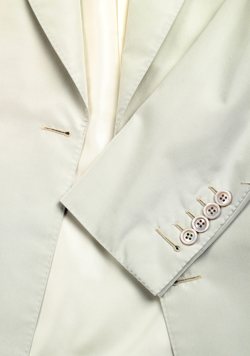 TOM FORD Dyllan Off White Suit Size 46 / 36R U.S.