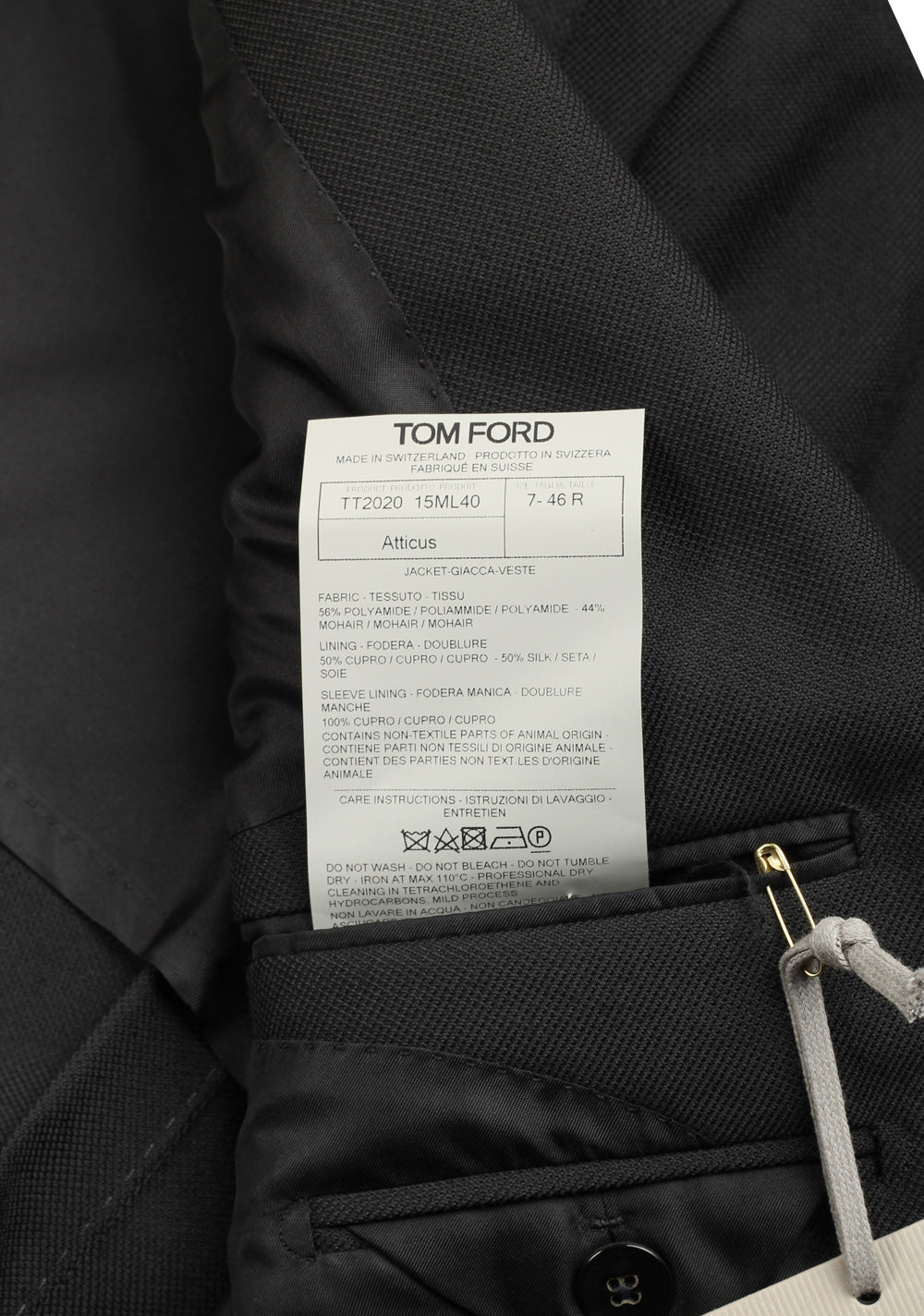 TOM FORD Atticus Black Suit Size 46 / 36R U.S.