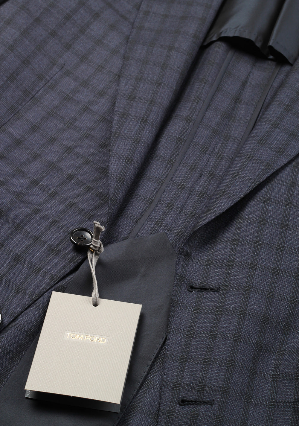 TOM FORD Navy Suit Size 48 / 38R U.S. Wool Fit W