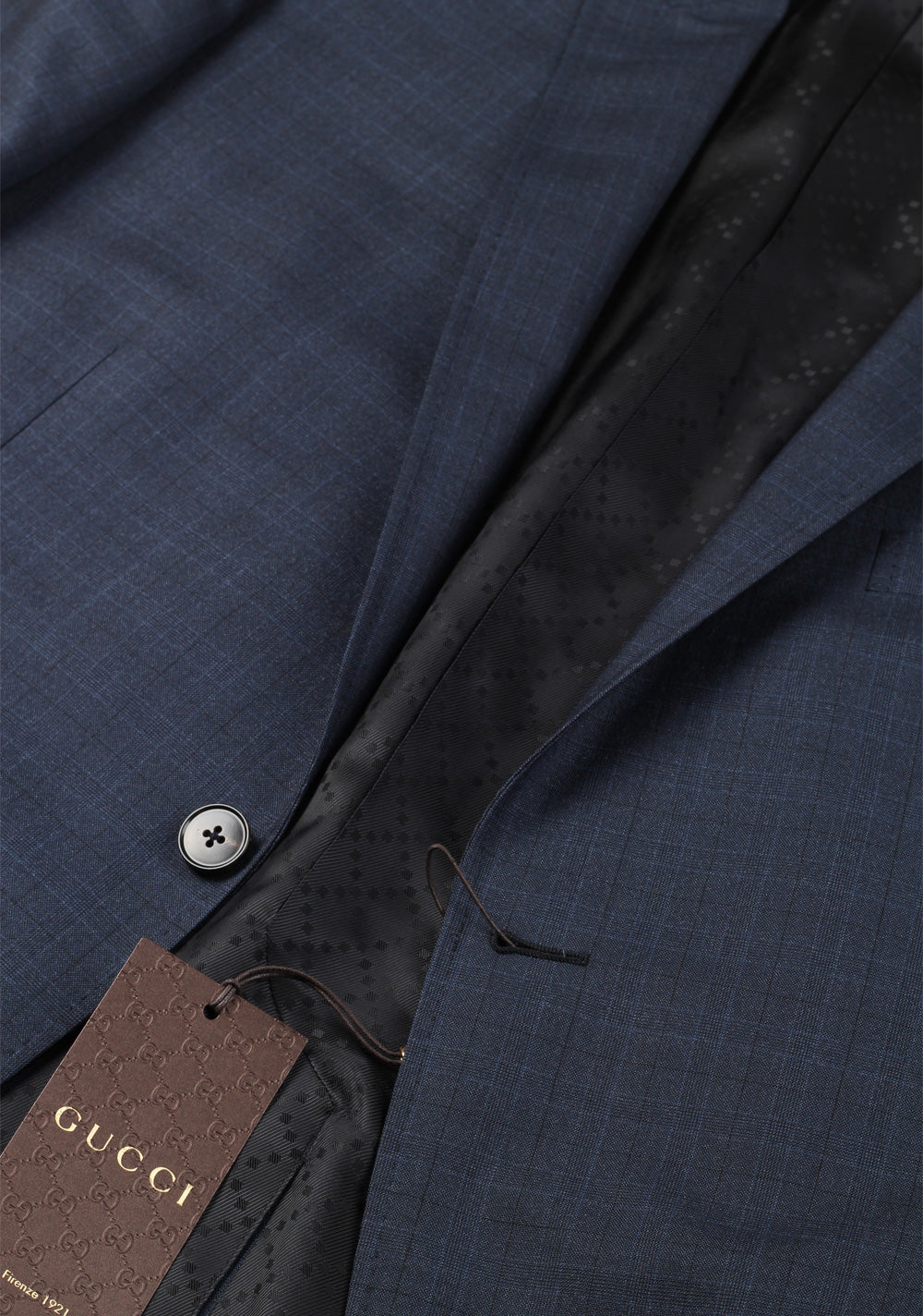 Gucci Navy Suit Size 54 / 44R U.S. Wool Silk