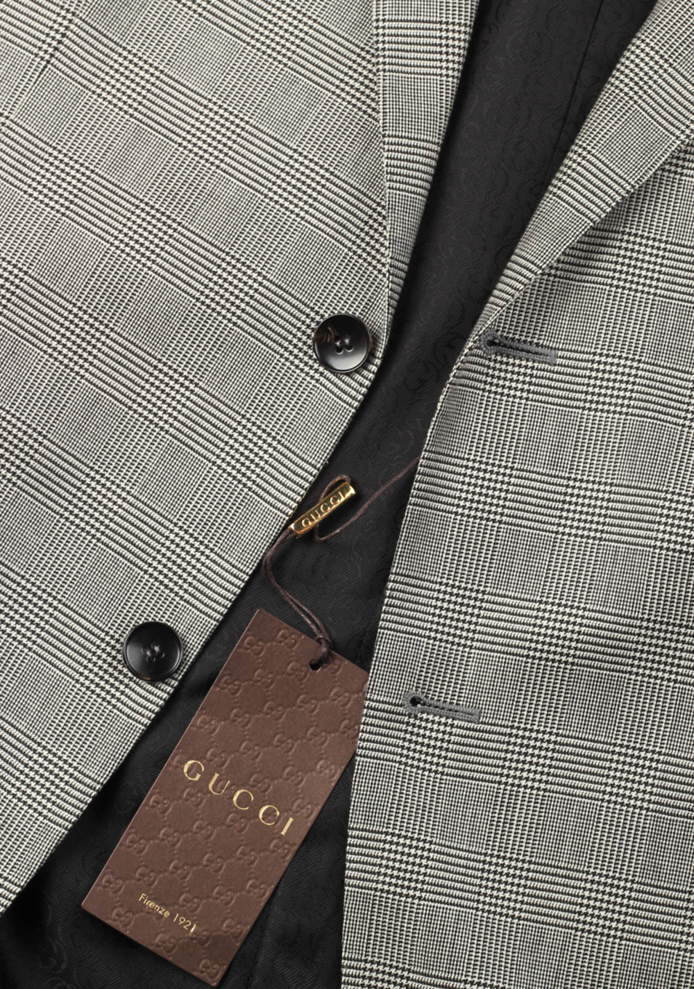 Gucci Navy Suit Size 54 / 44R U.S. Checked