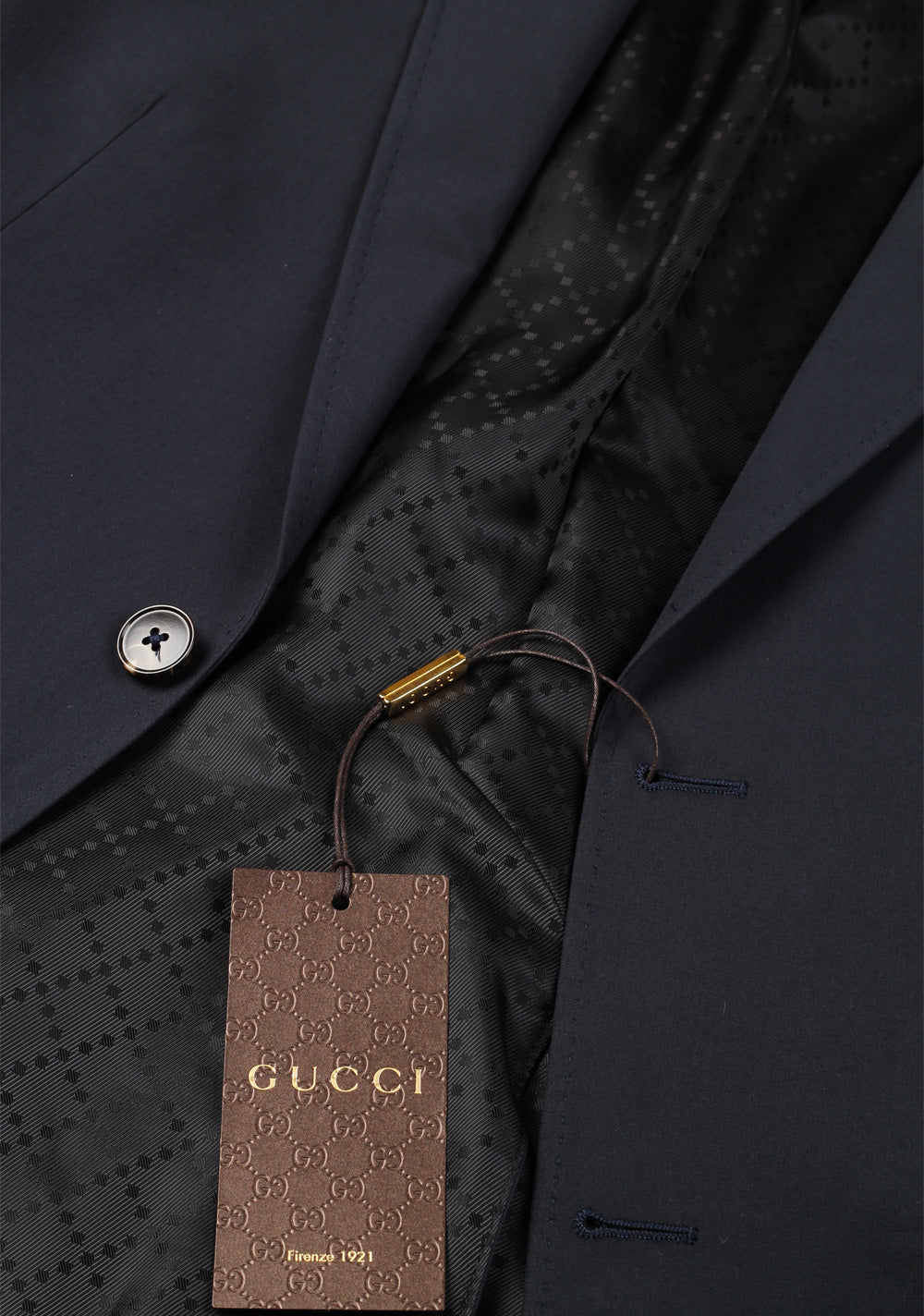 Gucci Navy Suit Size 50 / 40R U.S. Cotton