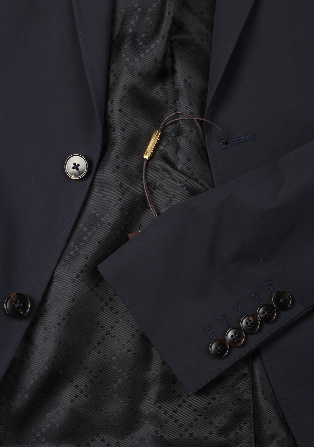 Gucci Navy Suit Size 50 / 40R U.S. Cotton