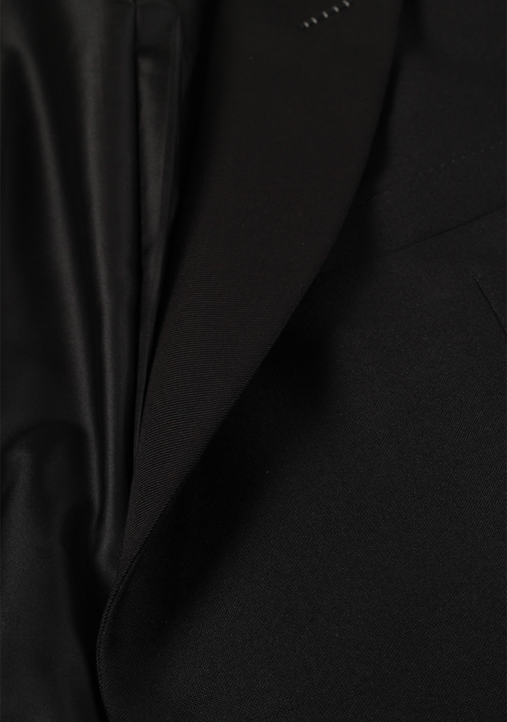TOM FORD Black Tuxedo Suit Size 56 / 46R U.S. Base V