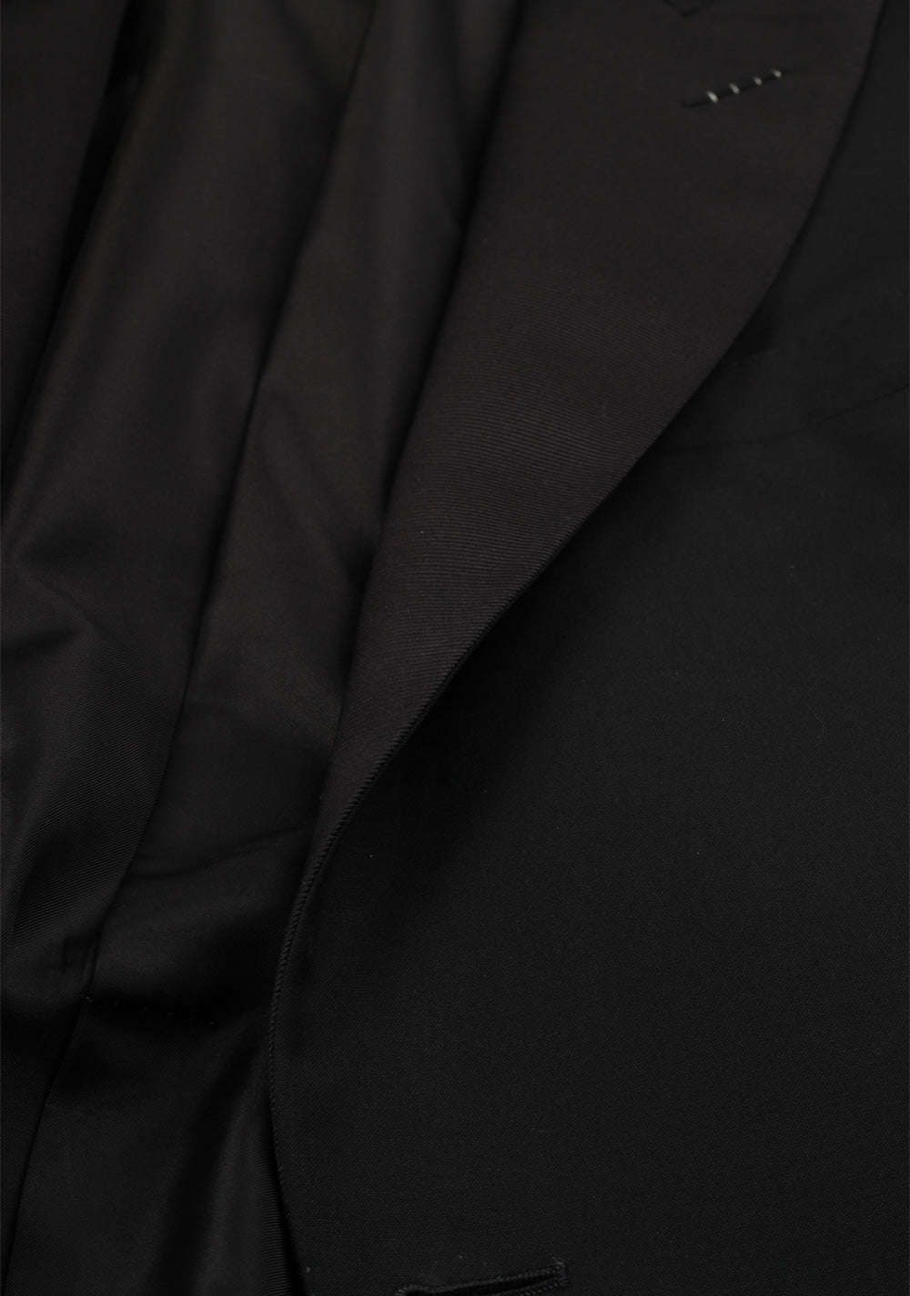 TOM FORD O’Connor Black Peaked Lapel Tuxedo Smoking Suit Size 52 / 42R U.S. Fit Y