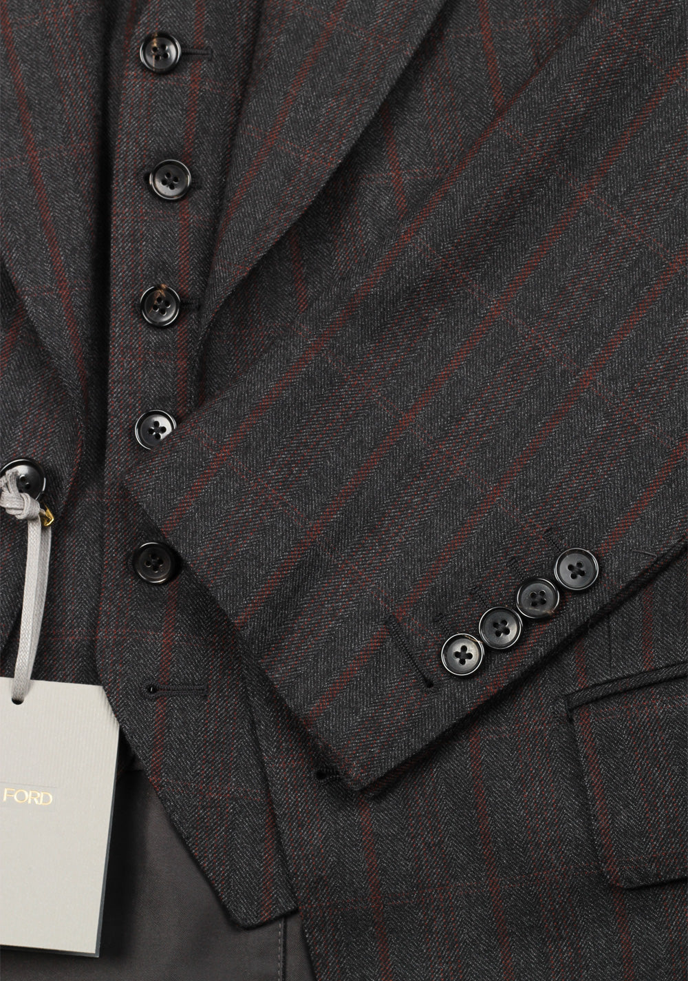 TOM FORD Shelton Gray Checked 3 Piece Suit Size 46 / 36R U.S. Wool