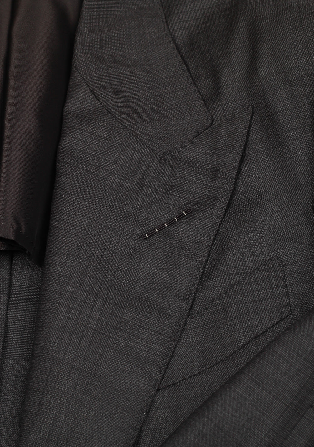 TOM FORD Shelton Gray Checked Suit Size 46 / 36R U.S. In Wool Silk