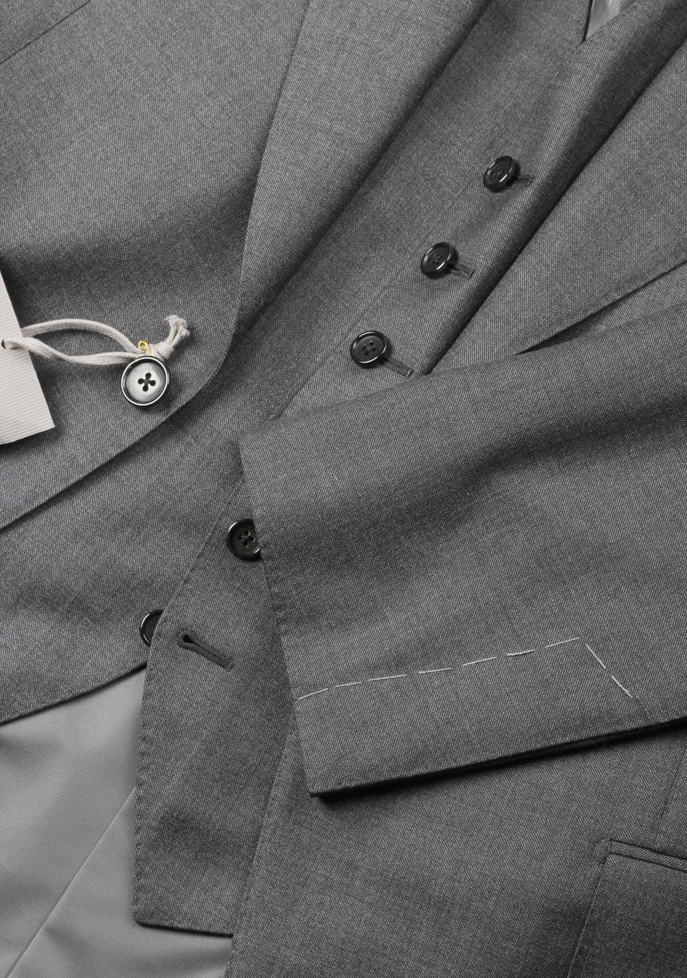 TOM FORD Windsor Gray 3 Piece Suit Size 60 / 50R U.S. Wool Fit A