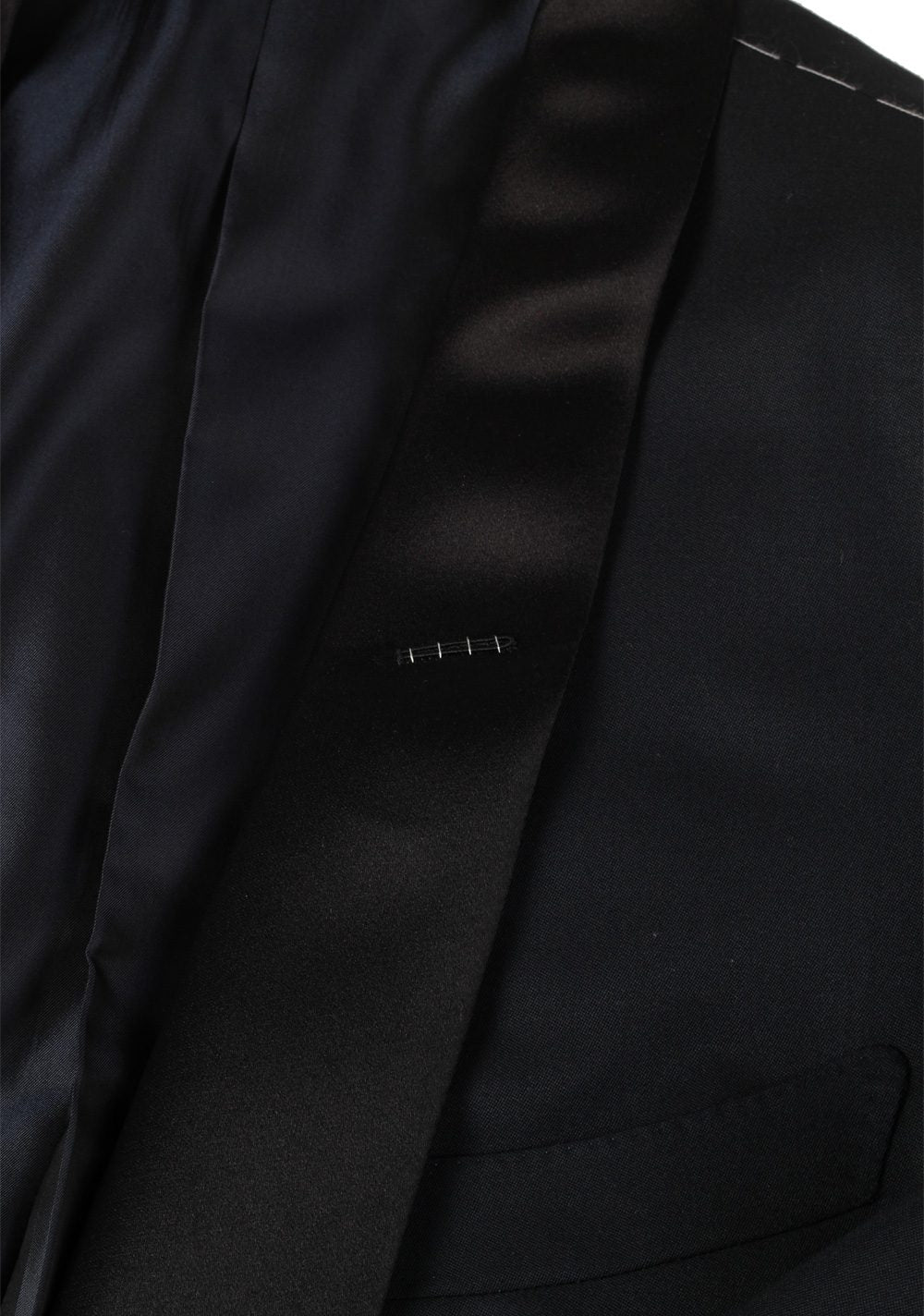 TOM FORD O'Connor Black Shawl Collar Tuxedo Suit Size 56 / 46R U.S. Fit Y