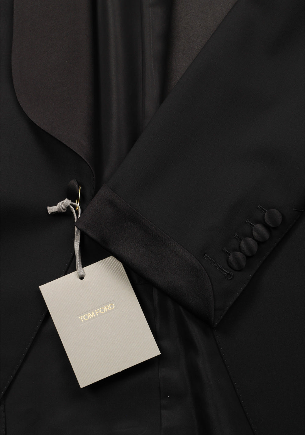 TOM FORD O'Connor Black Shawl Collar Tuxedo Smoking Suit Size 46 / 36R U.S. Fit Y