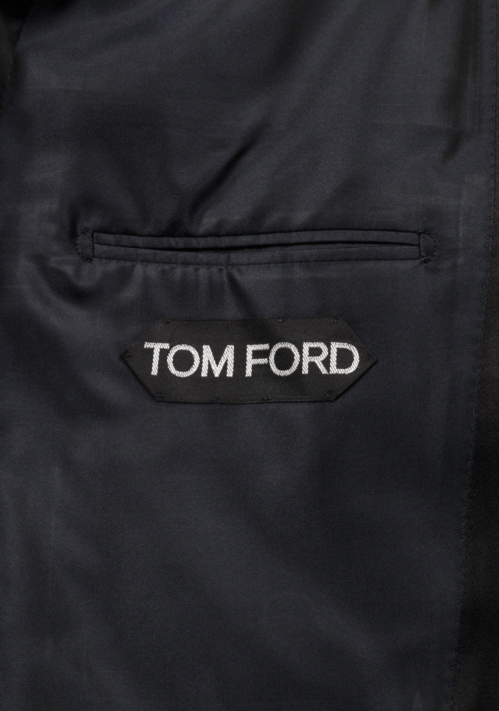 TOM FORD O'Connor Midnight Blue Shawl Collar Tuxedo Smoking Suit Size 46 / 36R U.S. Fit Y