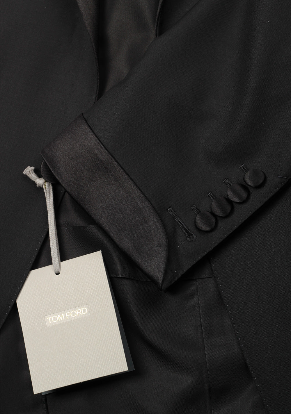 TOM FORD O'Connor Black Tuxedo Smoking Suit Size 46 / 36R U.S. Fit Y