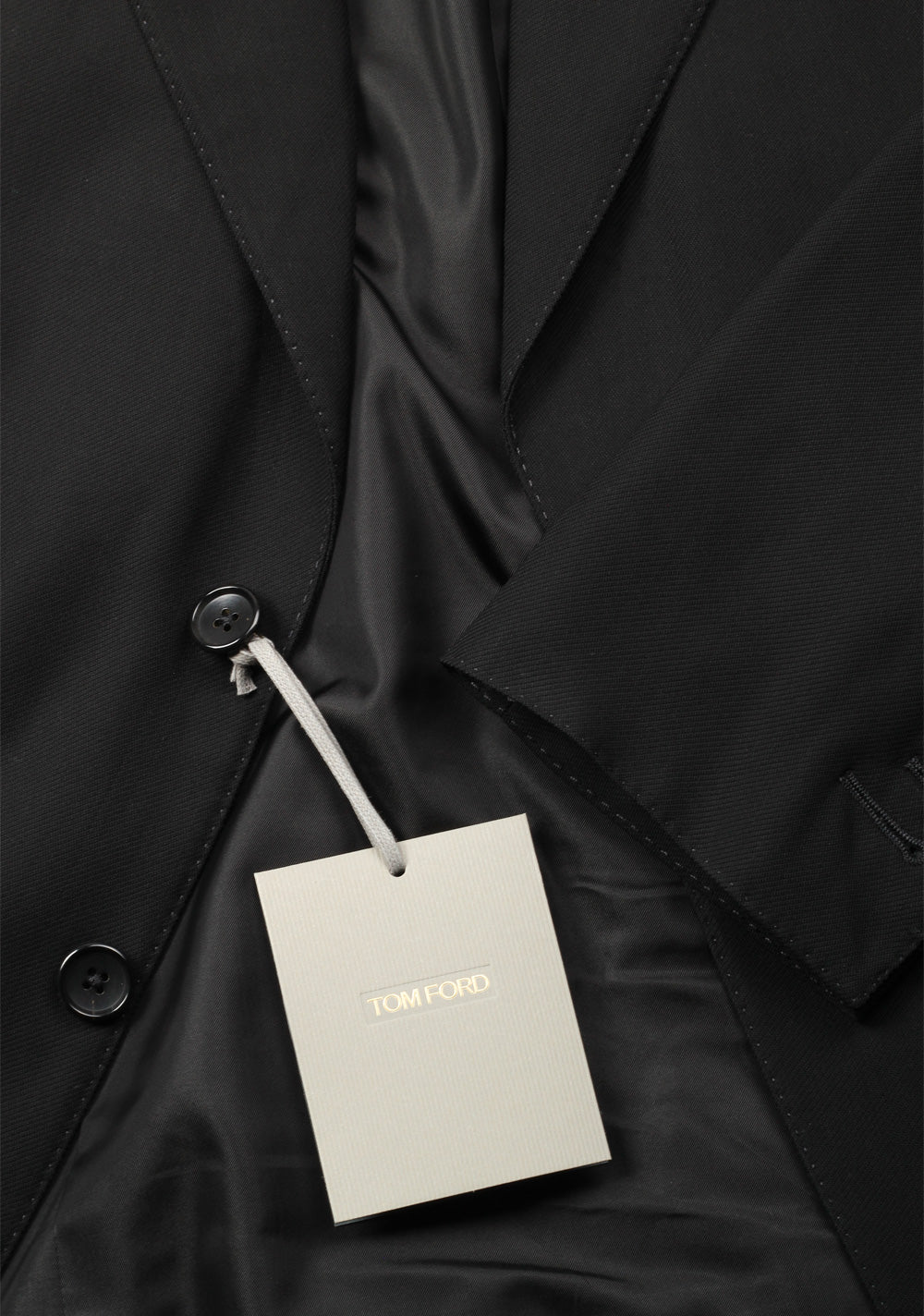 TOM FORD Shelton Black Suit Size 48 / 38R U.S. In Wool Blend