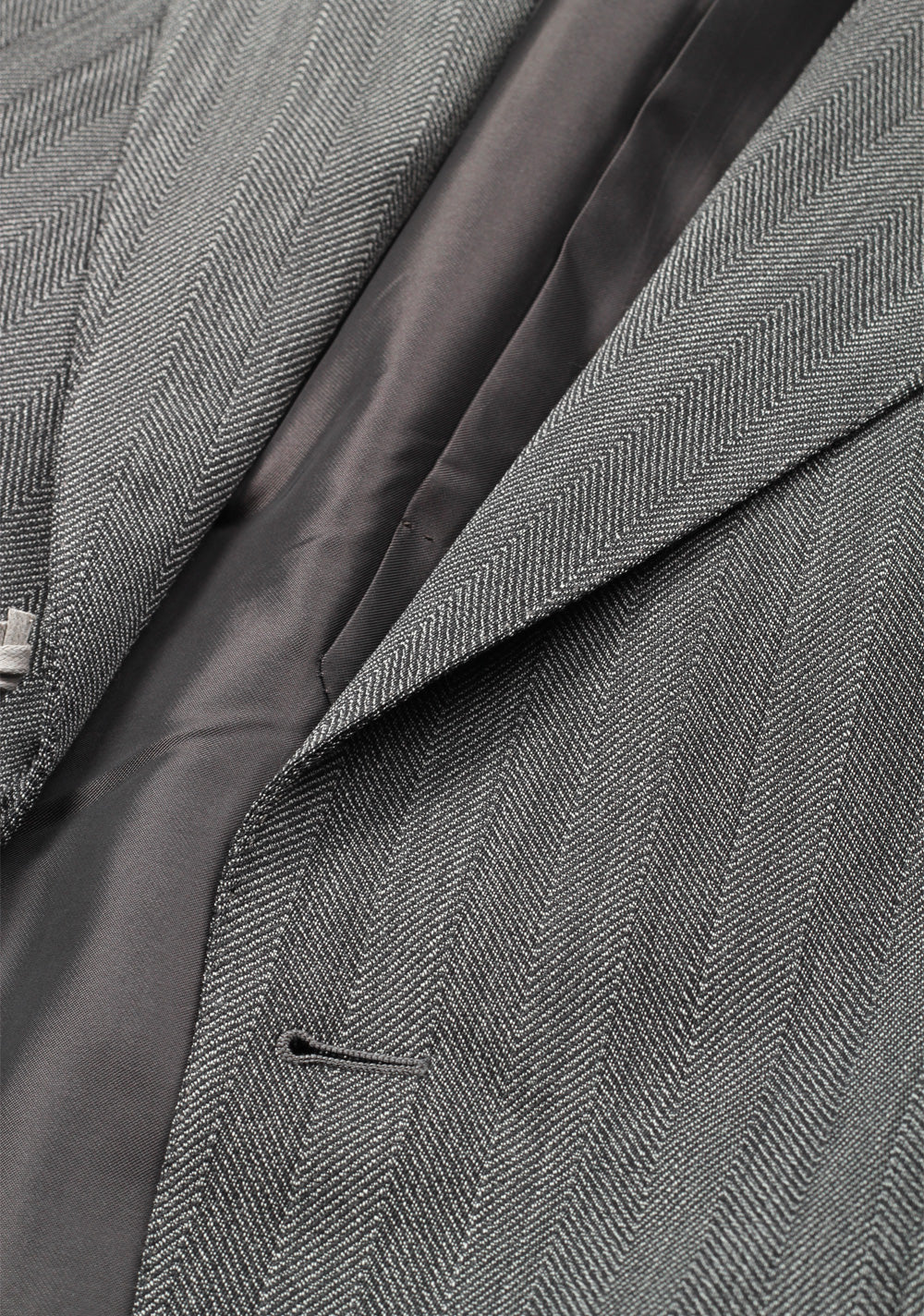 TOM FORD Shelton Gray Suit Size 48 / 38R U.S. In Wool