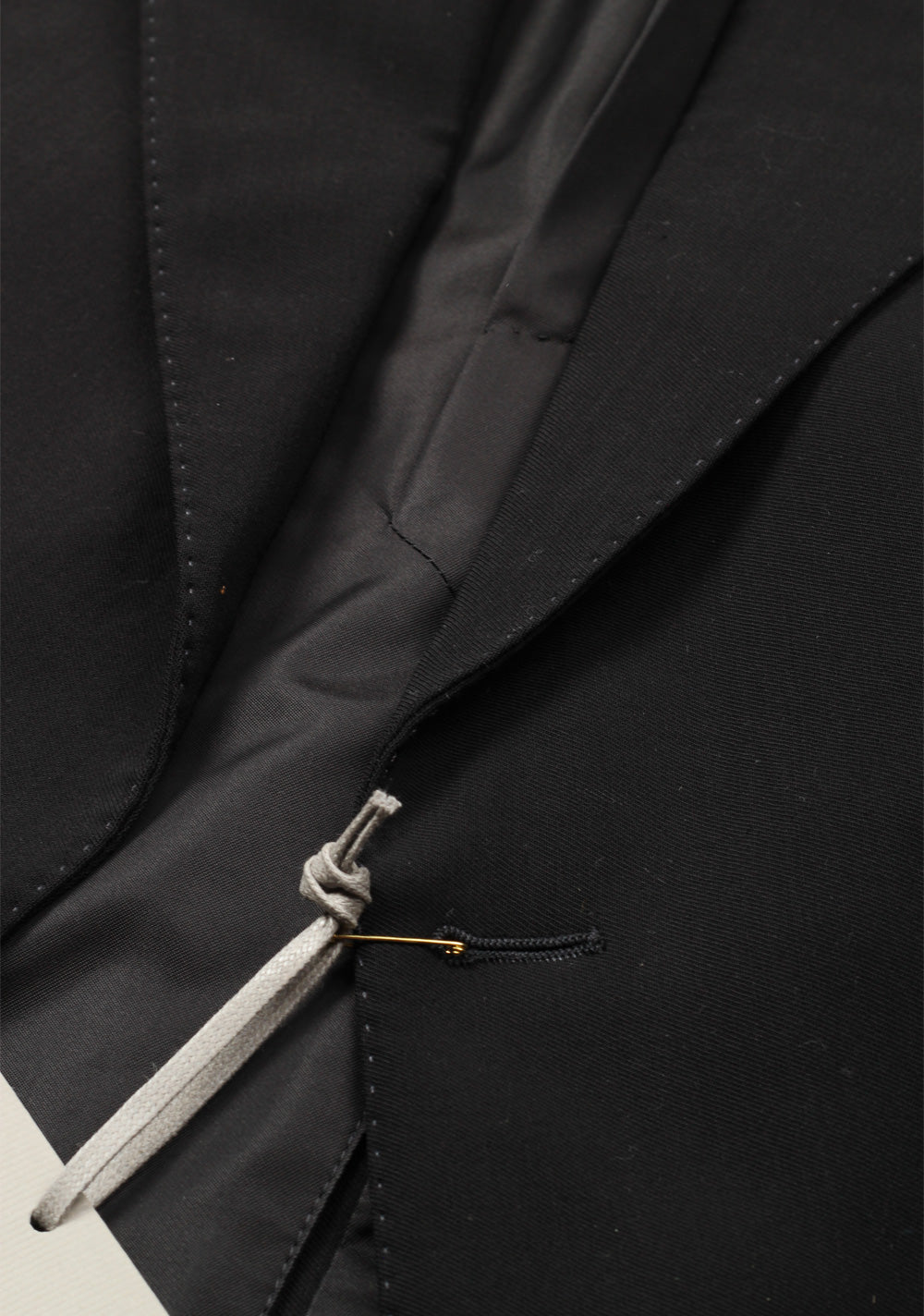 TOM FORD Shelton Double Breasted Solid Black Suit Size 50 / 40R U.S.