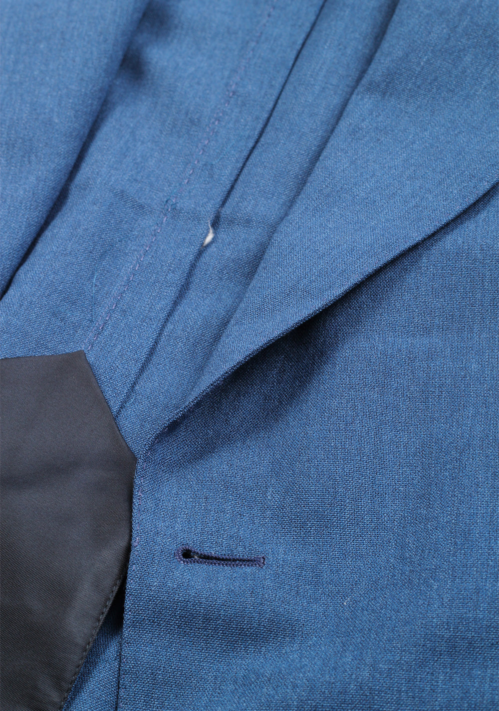 TOM FORD Shelton Blue Suit Size 48 / 38R U.S. In Wool