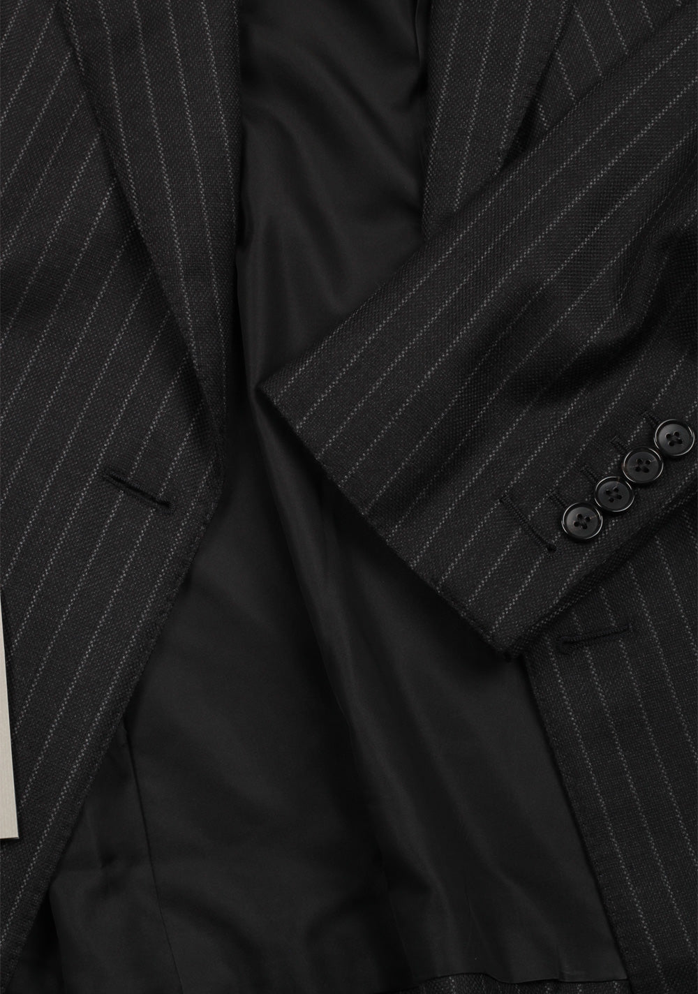 TOM FORD Shelton Brown Double Breasted Suit Size 48 / 38R U.S. In Wool Silk