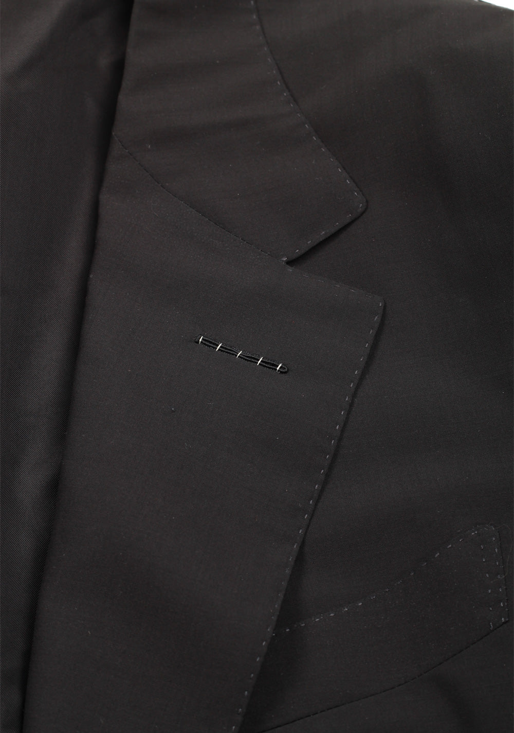 TOM FORD Shelton Black Suit Size 48 / 38R U.S. In Wool Blend