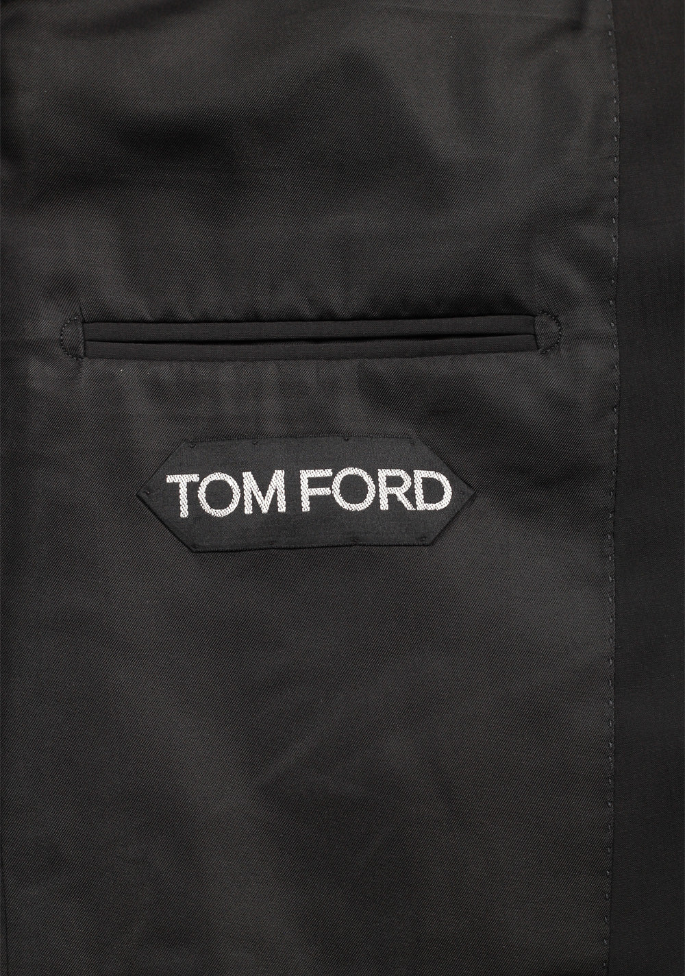 TOM FORD Shelton Black Suit Size 48 / 38R U.S. In Wool Blend