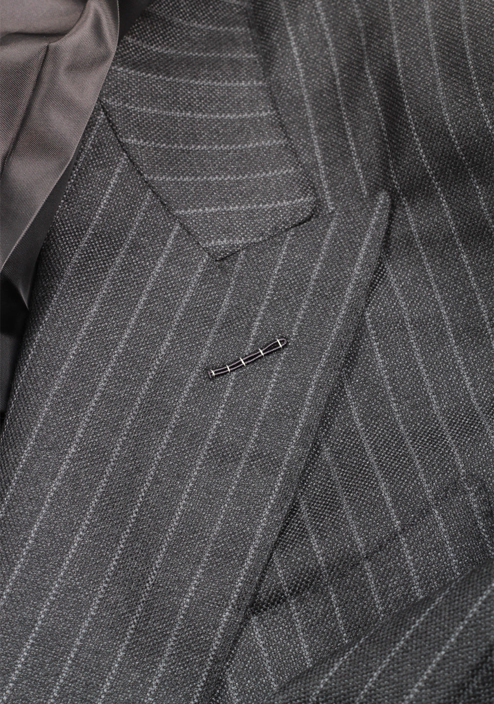 TOM FORD Shelton Gray Double Breasted Suit Size 52 / 42R U.S.