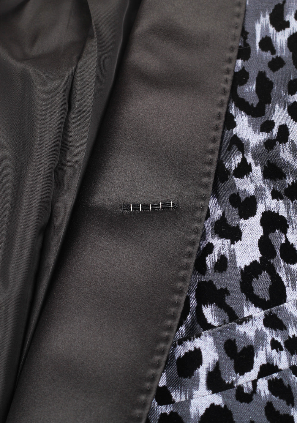 TOM FORD Shelton Leopard Tuxedo Dinner Jacket Size 48 / 38R U.S. In Silk