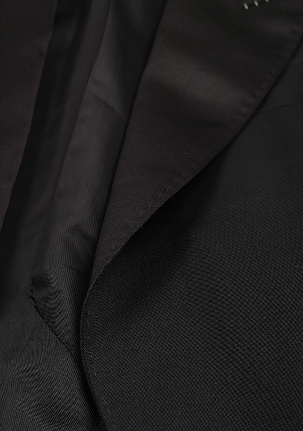 TOM FORD Shelton Black Tuxedo Dinner Suit Size 50C / 40S U.S.