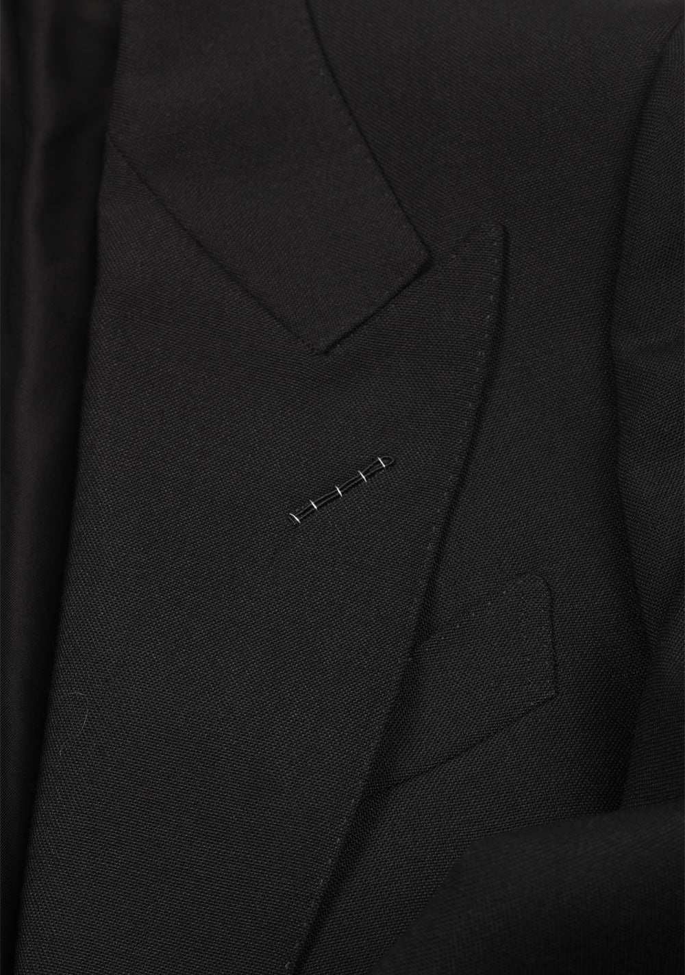 TOM FORD Shelton Solid Black Suit Size 44 / 34R U.S. In Mohair