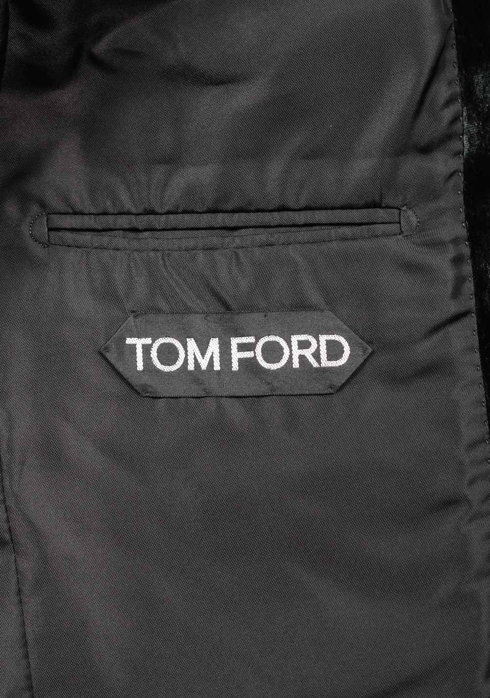 TOM FORD Shelton Black Velvet Tuxedo Dinner Jacket Size Size 48 / 38R U.S.