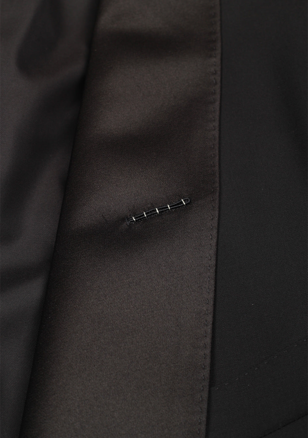 TOM FORD Shelton Black Tuxedo Suit Size 50 / 40R U.S. Shawl Collar