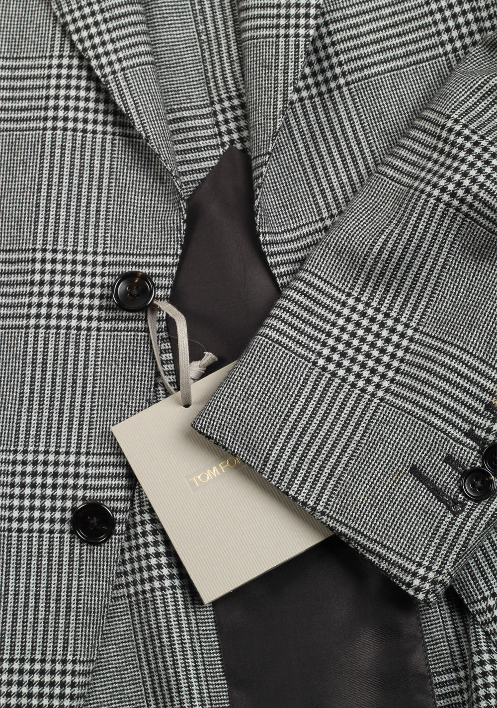 TOM FORD Shelton Gray Checked Suit Size 46 / 36R U.S.