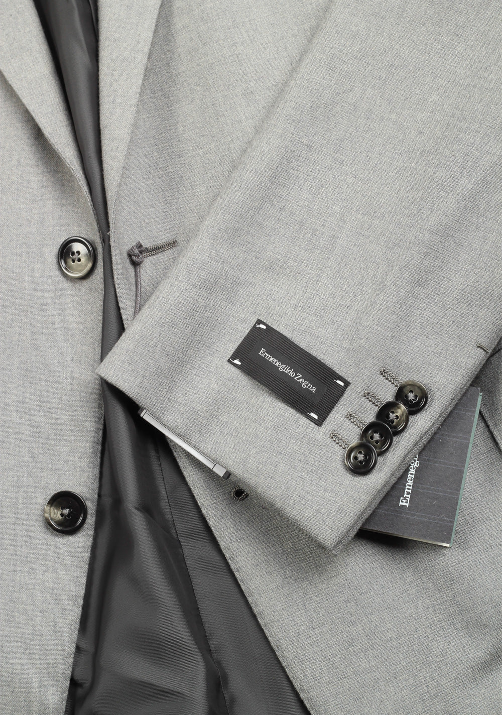 ZEGNA Milano Easy Gray 15 Milmil 15 Suit Size 56 / 46R U.S.