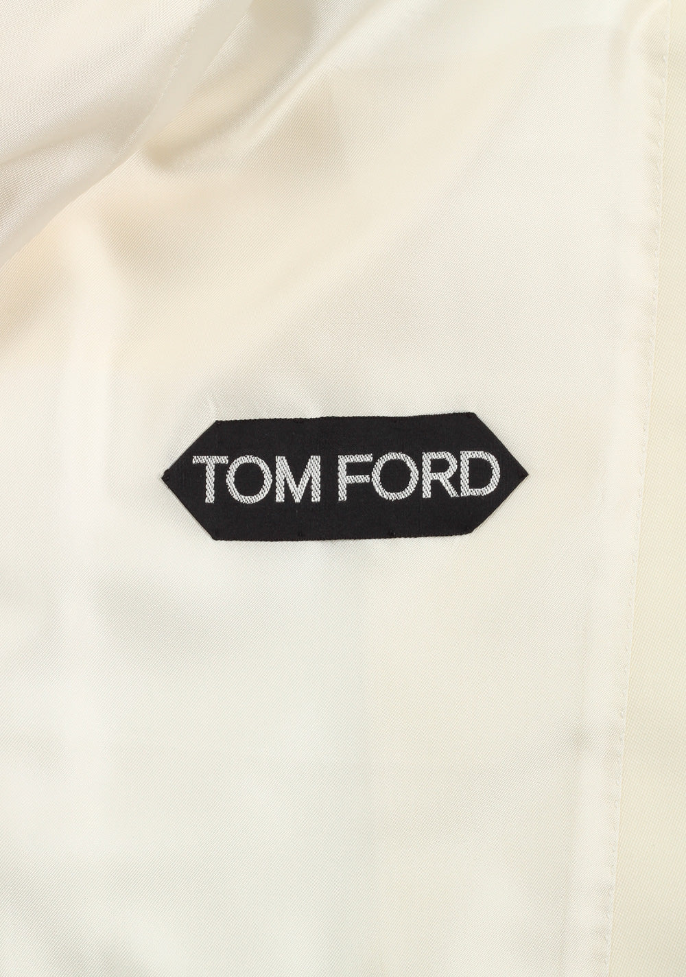 TOM FORD Fit G  Ivory Tuxedo Dinner Jacket Size 48 / 38R U.S.