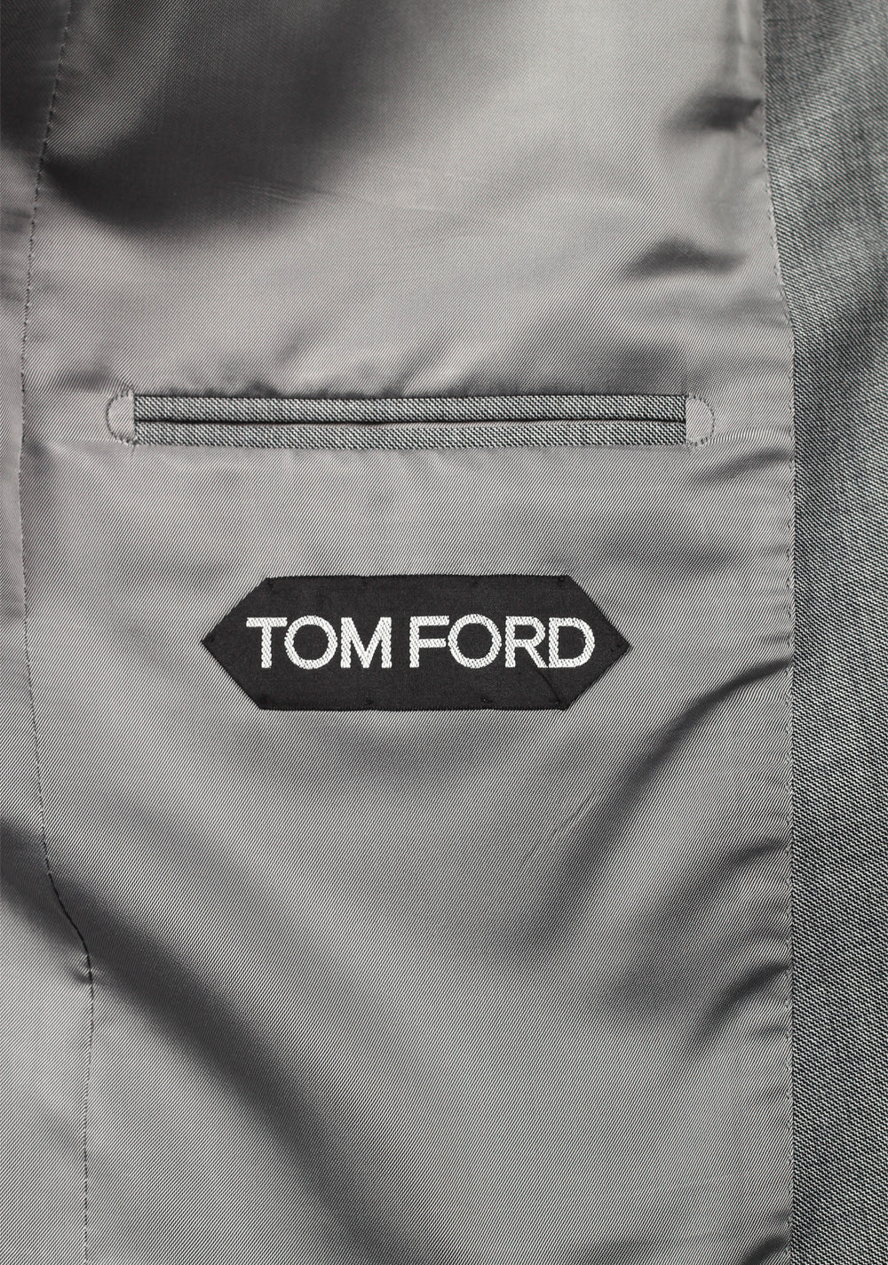 TOM FORD Shelton Solid Gray Sharkskin Suit Size 48 / 38R U.S. In Wool