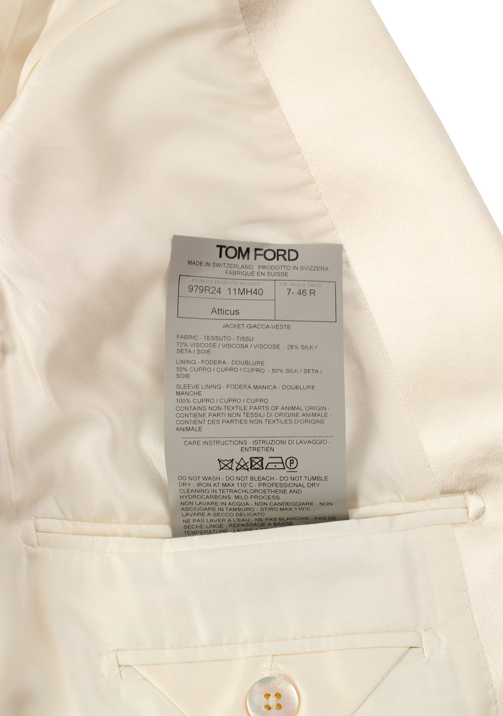 TOM FORD Atticus Ivory Tuxedo Dinner Jacket Size 46 / 36R U.S.
