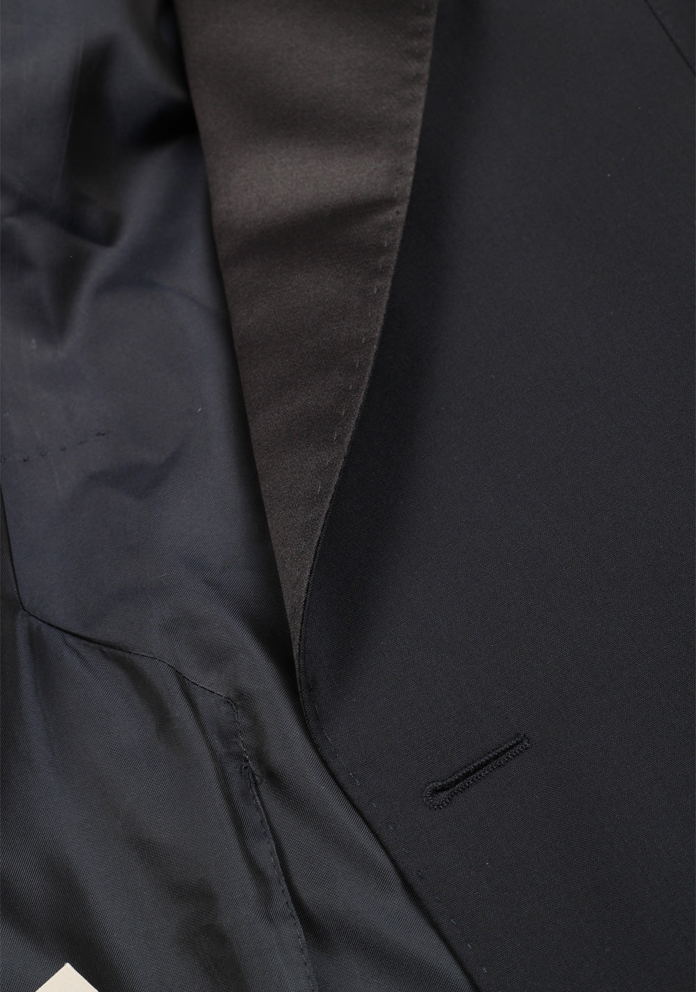 TOM FORD Shelton Midnight Blue Tuxedo Suit Size 58 / 48R U.S.