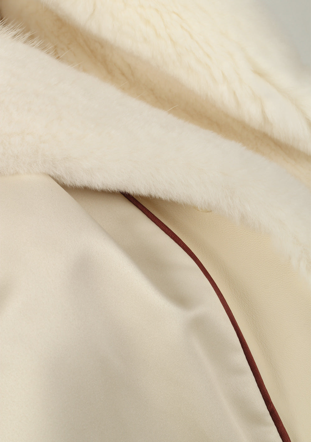 Loro Piana Mink Coat Size 42 IT / 10 UK / 6 US / 38 FR