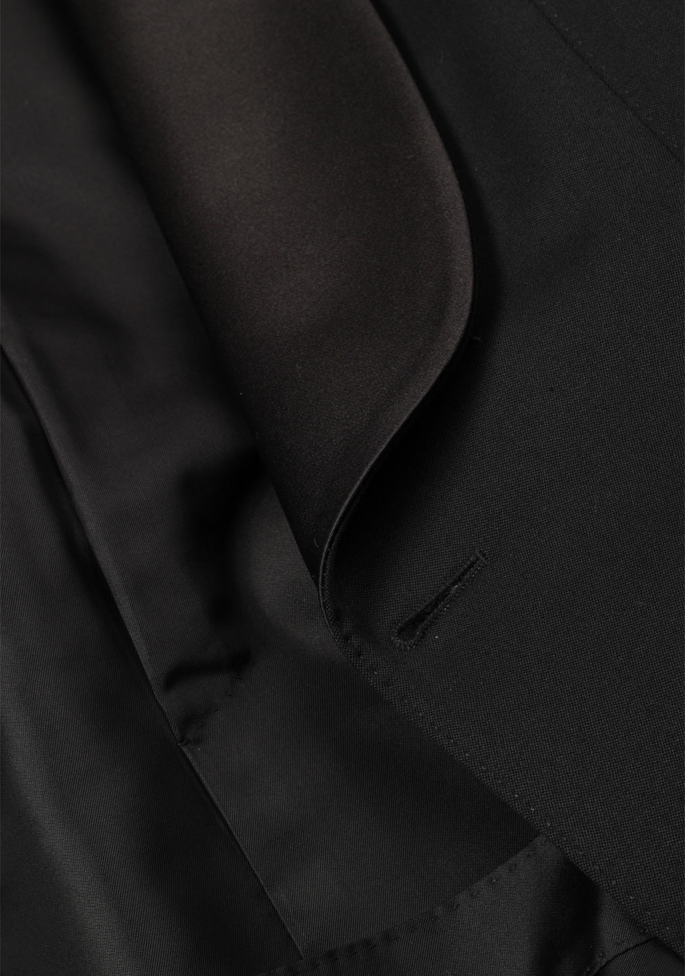 TOM FORD O'Connor Black Mohair Blend Tuxedo Suit Size 46 / 36R U.S.