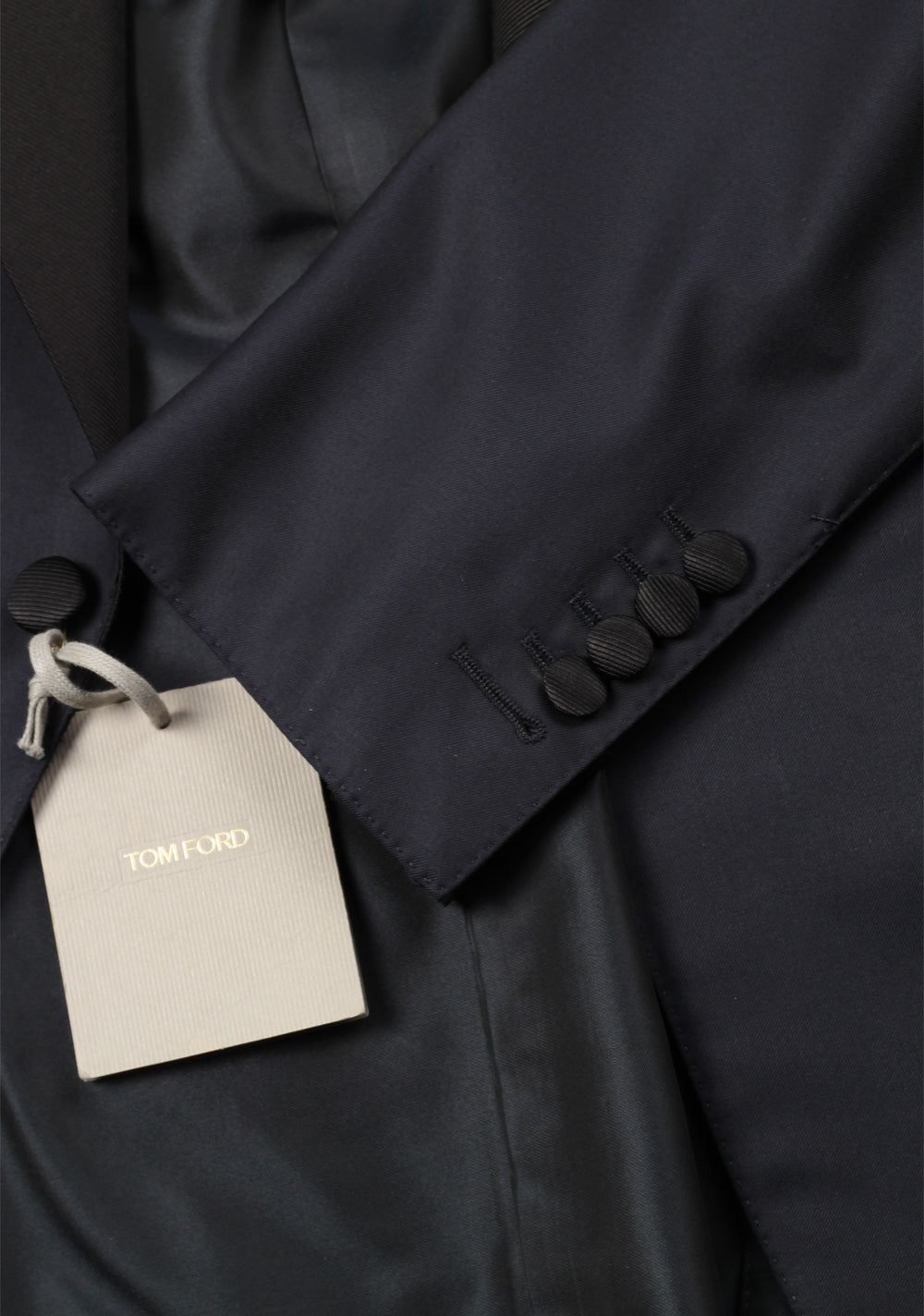 TOM FORD Windsor Blue Tuxedo Suit Size 46 / 36R U.S. in Wool